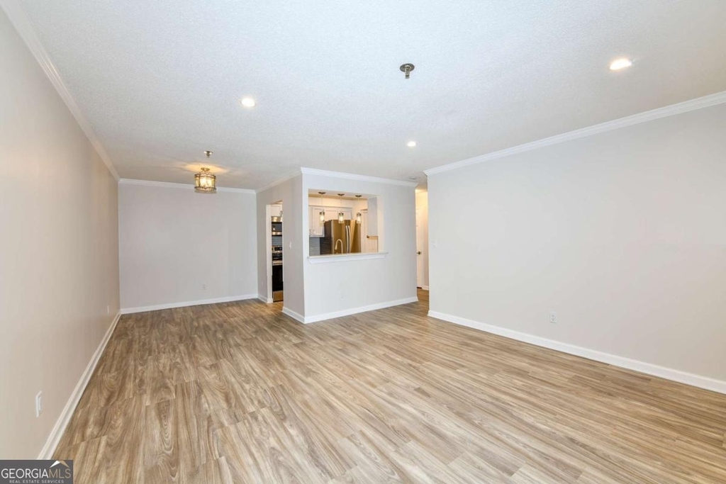300 Johnson Ferry Road - Photo 8