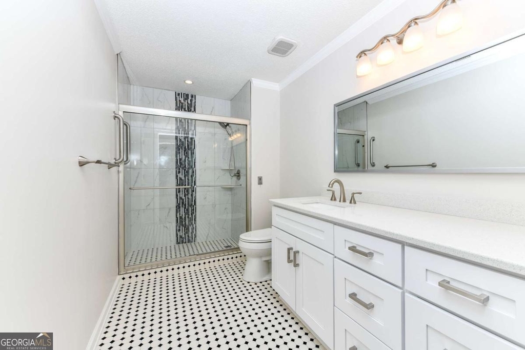 300 Johnson Ferry Road - Photo 13