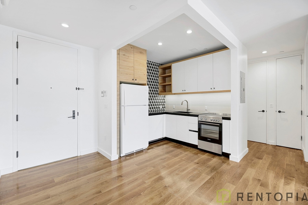 1875 Atlantic Avenue - Photo 5