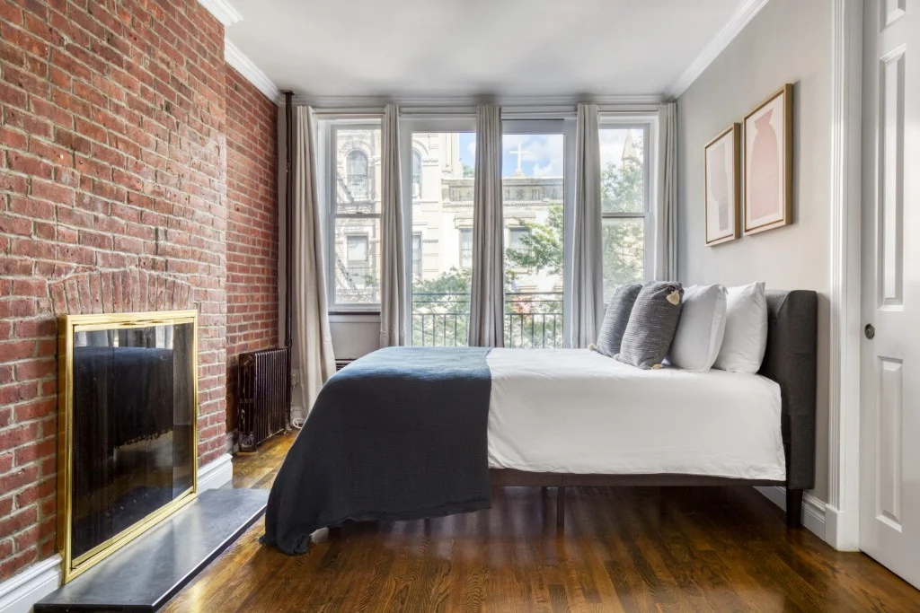 East 7th street - Photo 7