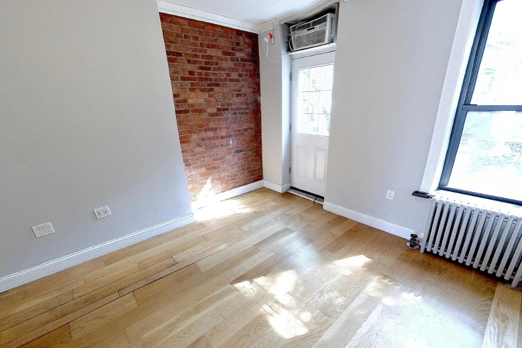 East 7th street - Photo 3