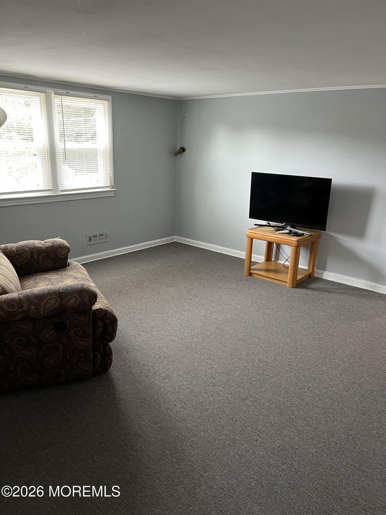 903 Catherine Street - Photo 4