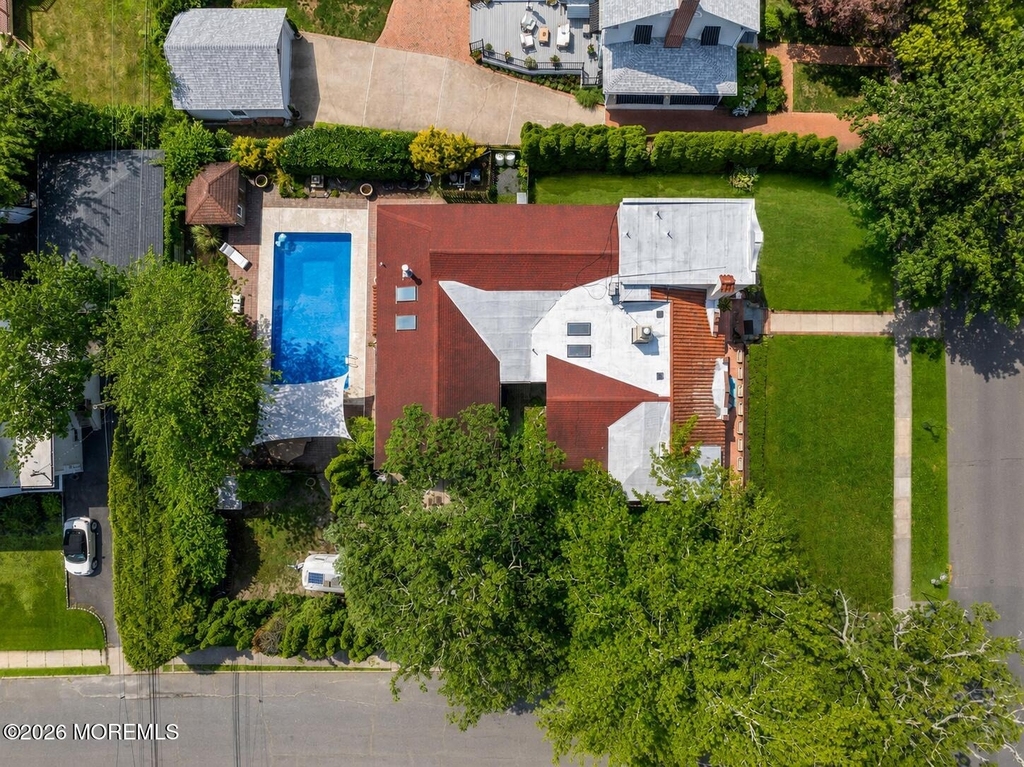 400 Grassmere Avenue - Photo 1