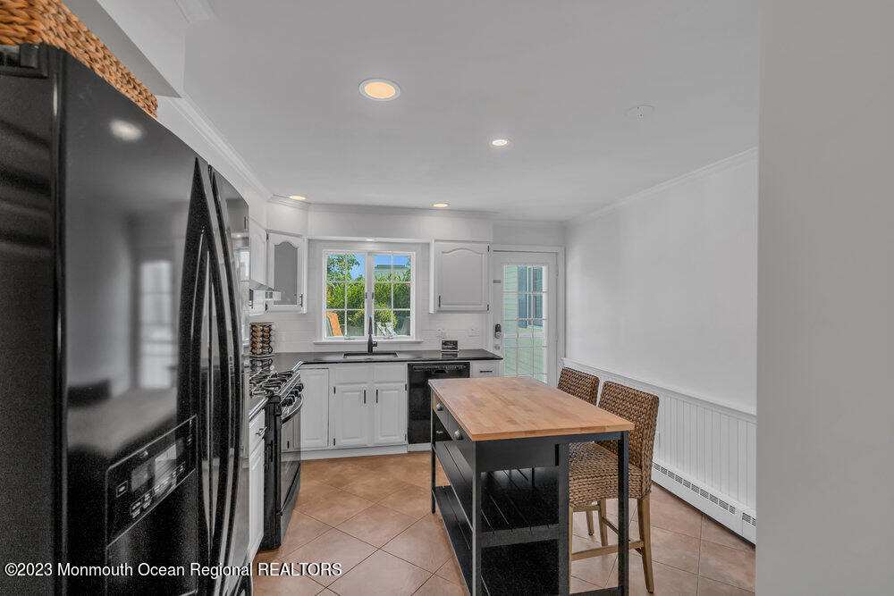 64 Curtis Avenue - Photo 24