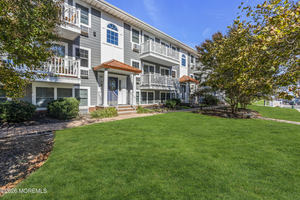 305 4th Avenue - Photo 4