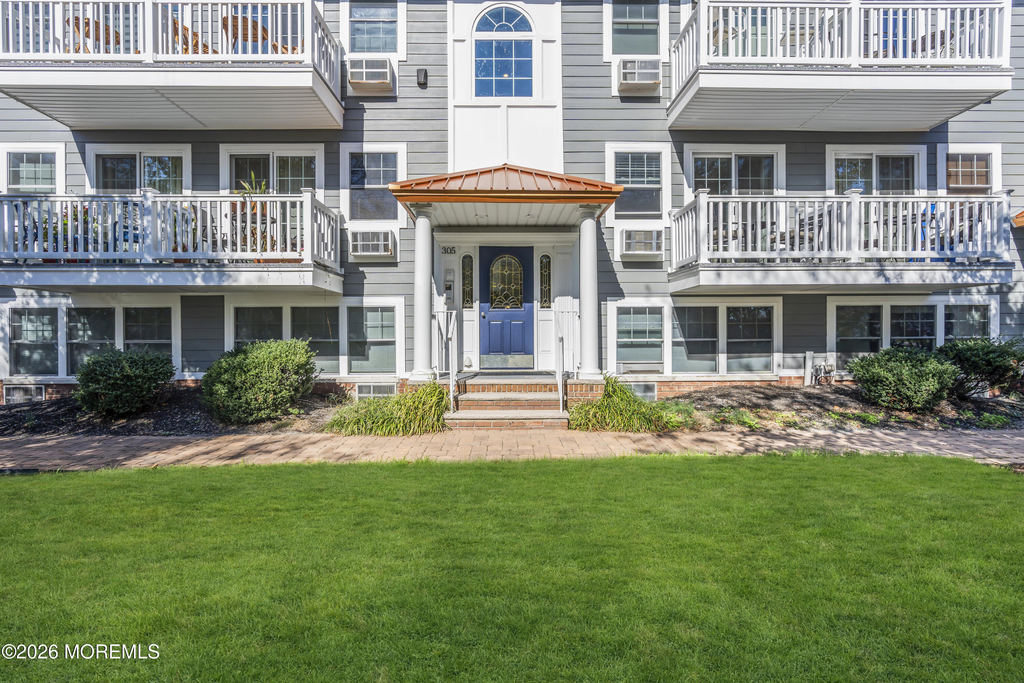 305 4th Avenue - Photo 3