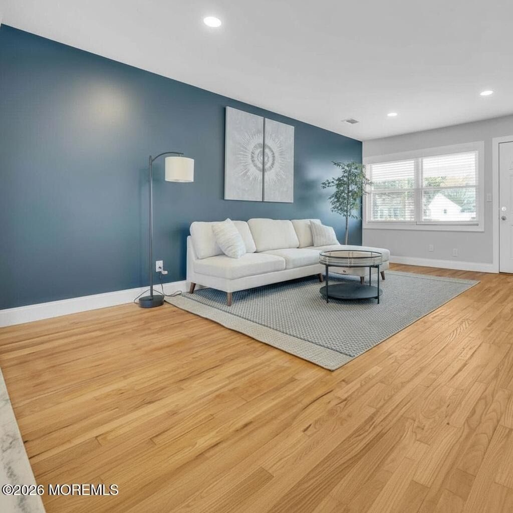 1145 Roe Avenue - Photo 2