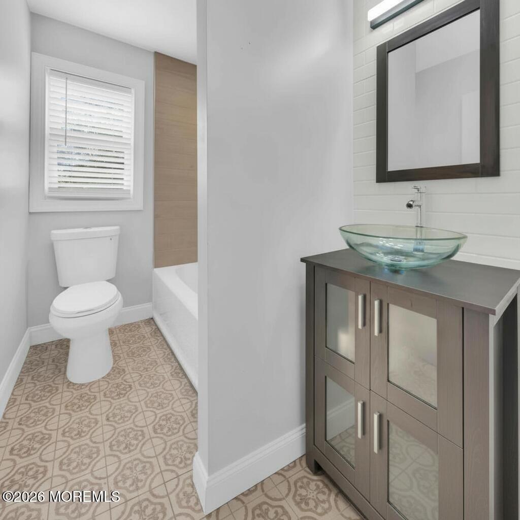 1145 Roe Avenue - Photo 4