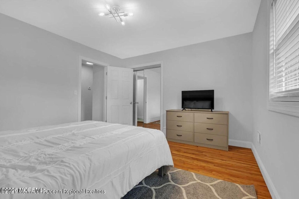 1145 Roe Avenue - Photo 7