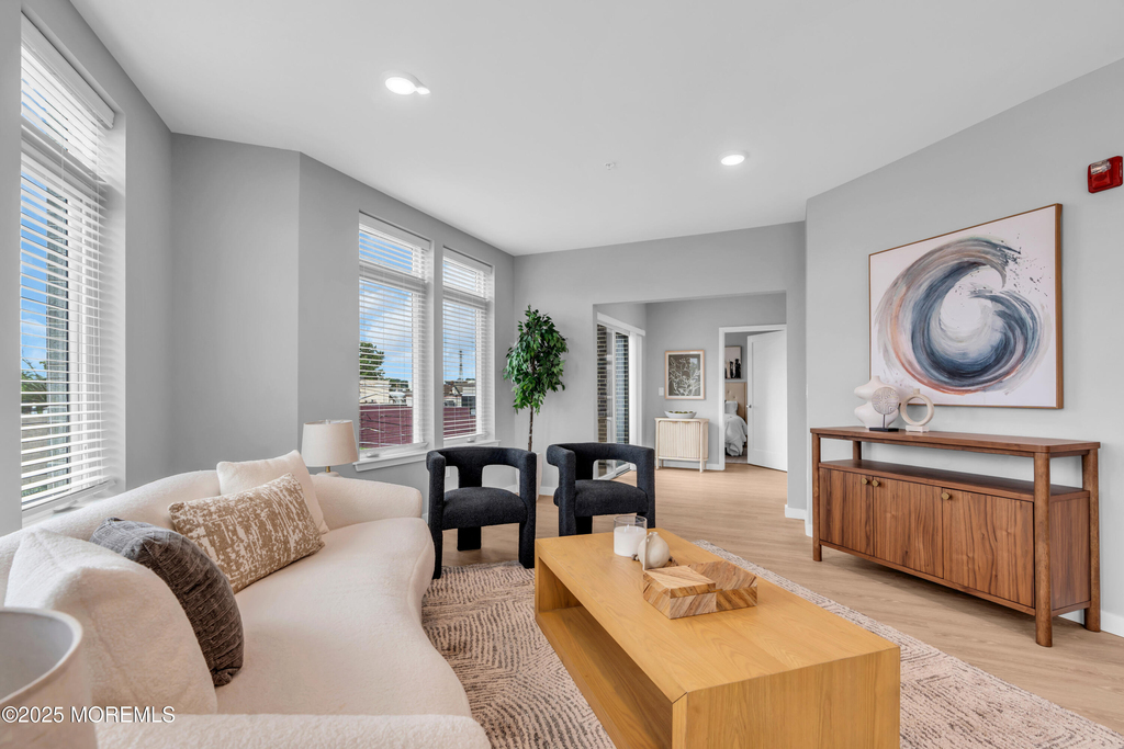 120 Monmouth Street - Photo 9