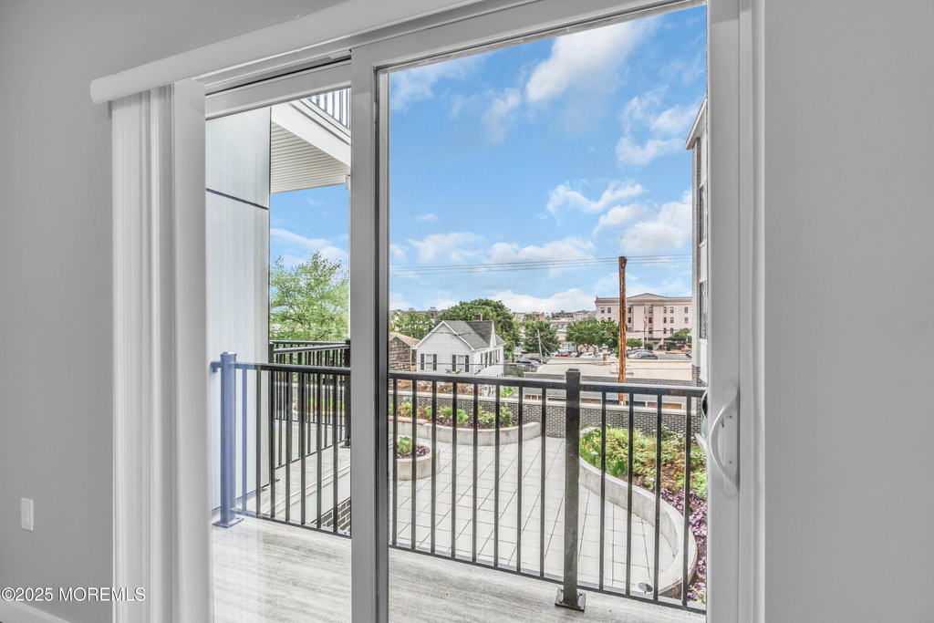 120 Monmouth Street - Photo 18
