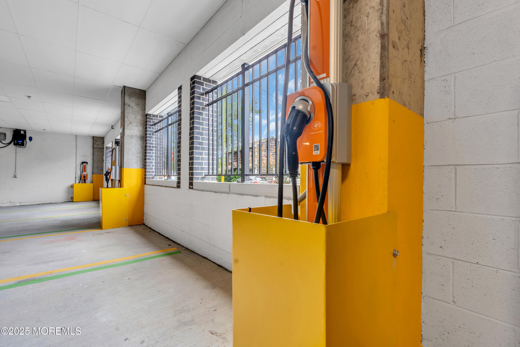 120 Monmouth Street - Photo 31
