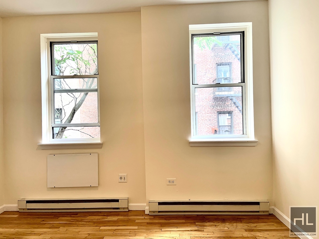 West 73 Street - Photo 4