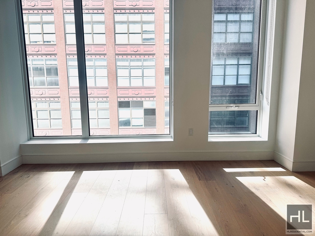 West 43rd Street - Photo 4
