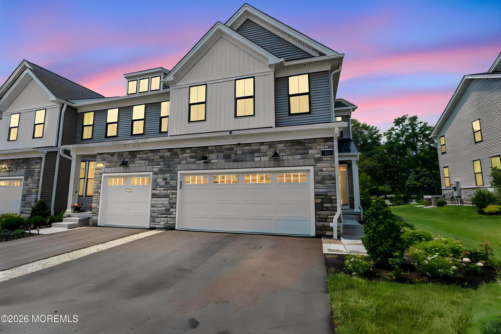 113 Mustang Drive - Photo 0