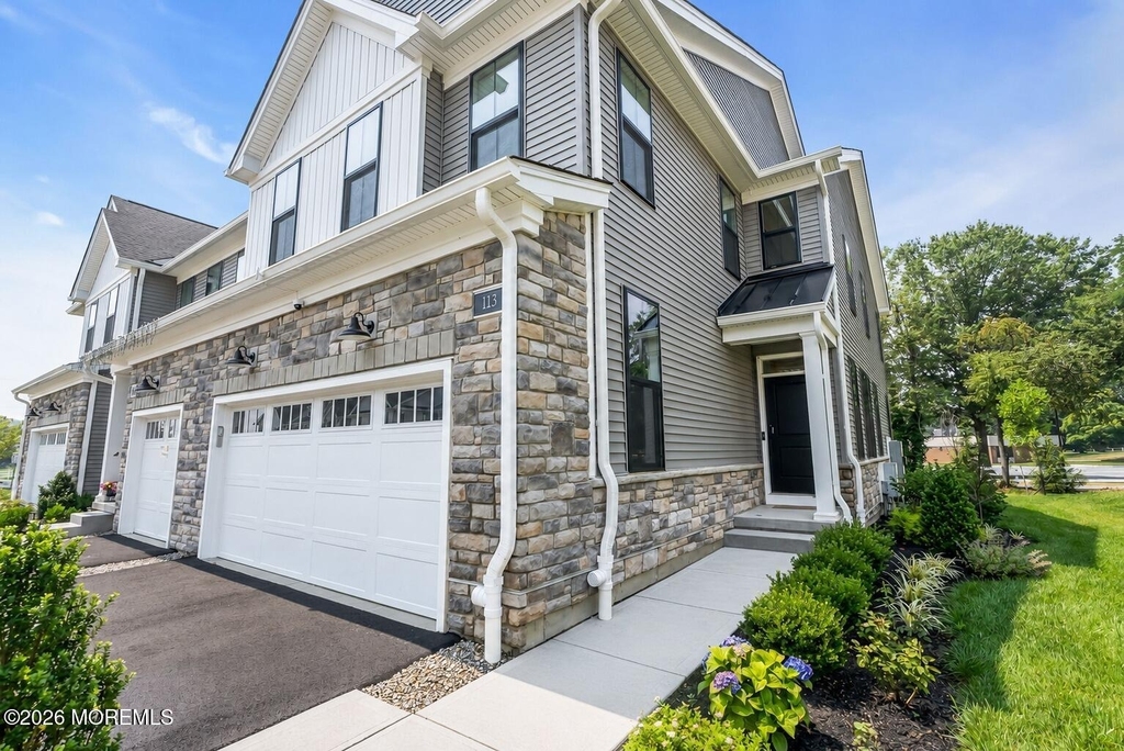 113 Mustang Drive - Photo 3