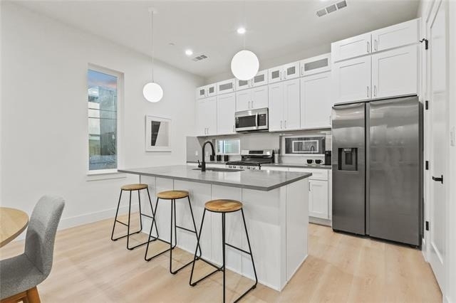 2031 N Prairie Avenue - Photo 9