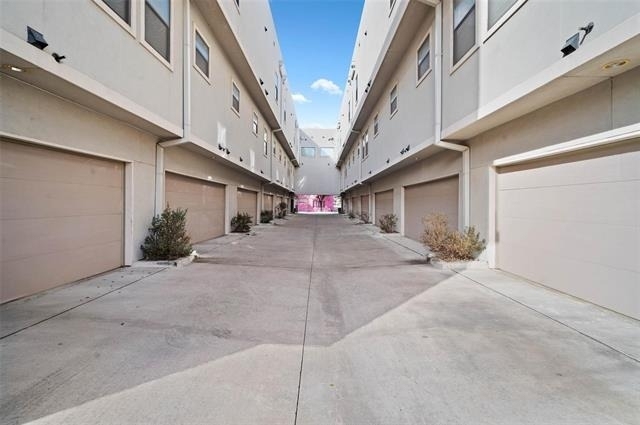 3142 Ross Avenue - Photo 25