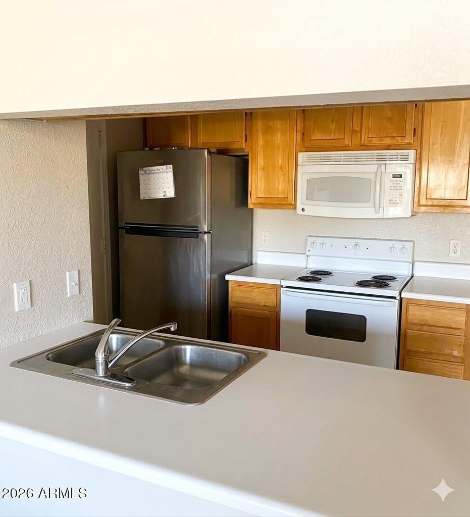 5401 E Van Buren Street - Photo 7