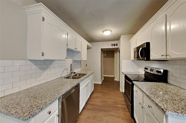 6917 Lincolnshire Lane - Photo 3