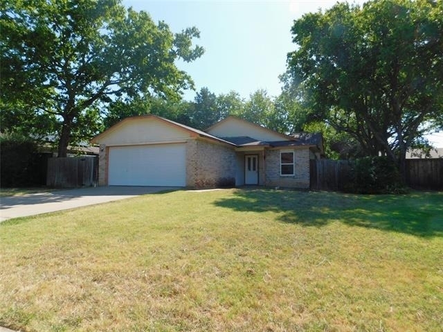 404 Pace Drive - Photo 1