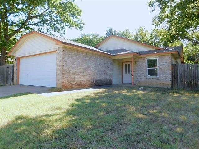 404 Pace Drive - Photo 0