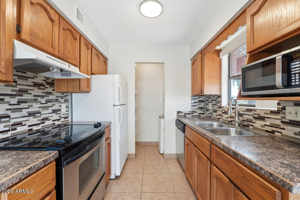 16657 E Gunsight Drive - Photo 8