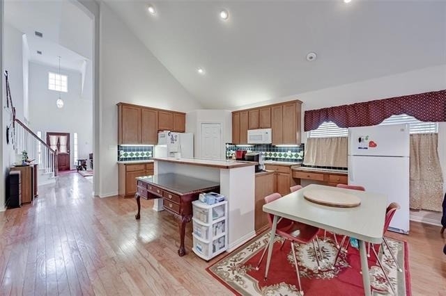 5701 Christy Lane - Photo 2