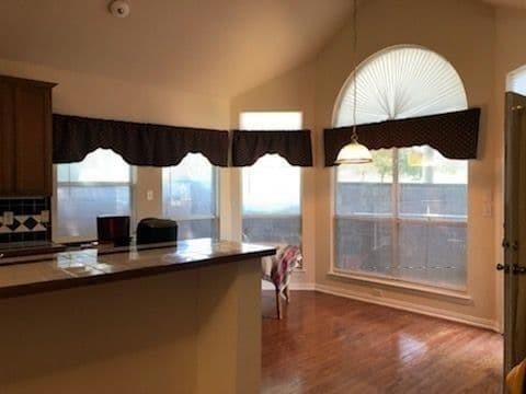 5701 Christy Lane - Photo 3