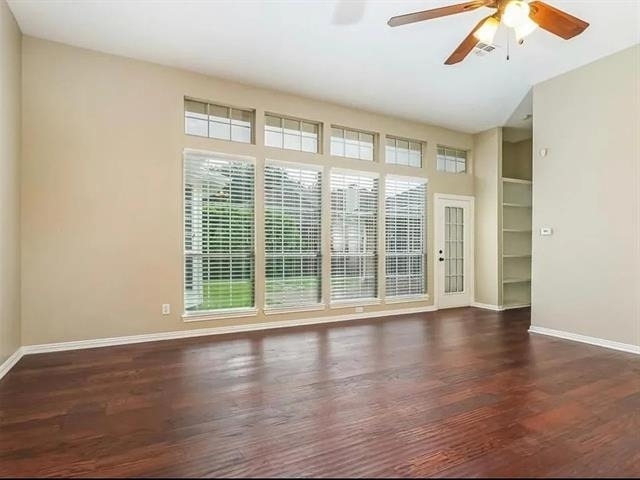 4645 Wales Drive - Photo 3
