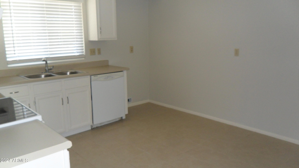2146 W Utopia Road - Photo 4