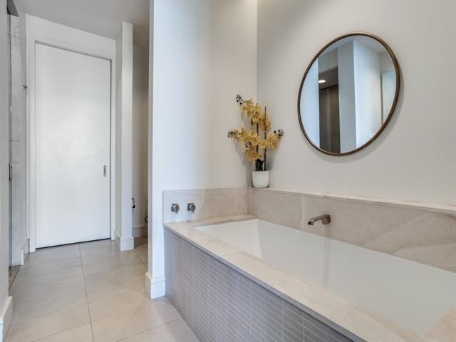 2408 Victory Park Lane - Photo 15