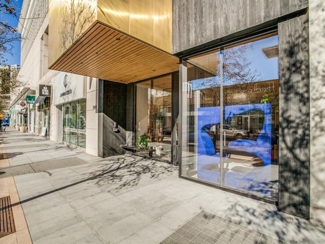 2408 Victory Park Lane - Photo 0