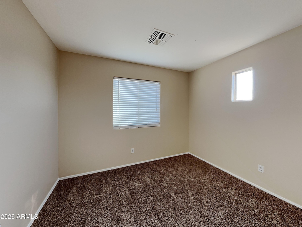 17472 W Watson Lane - Photo 9