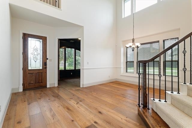 1040 Edgefield Lane - Photo 2