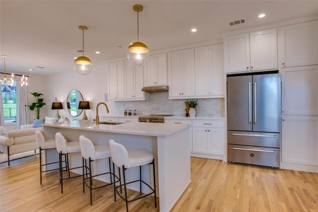 7207 Gaston Avenue - Photo 3