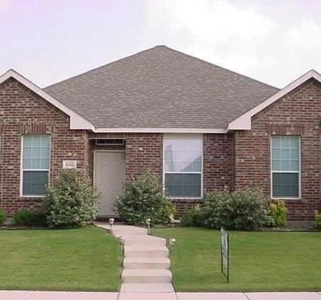 1520 Streams Way - Photo 0