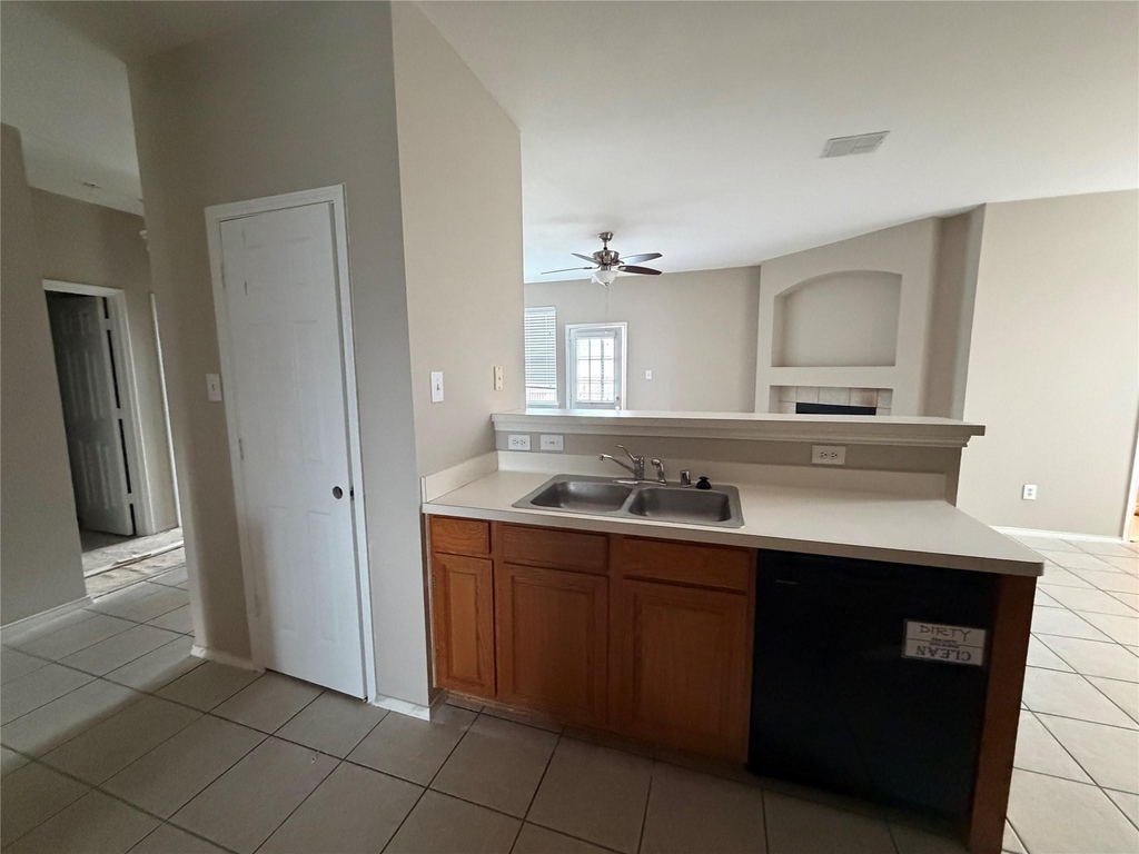 1520 Streams Way - Photo 8