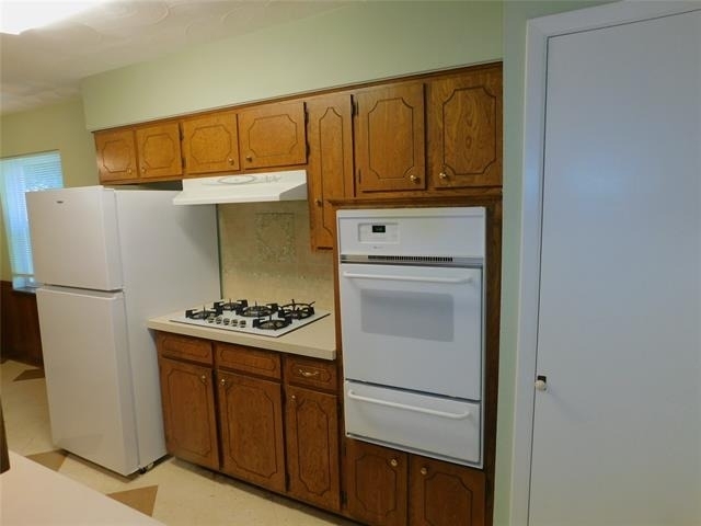 2445 Eastbrook Drive - Photo 6