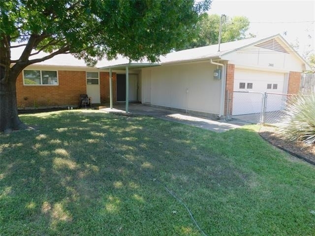 2445 Eastbrook Drive - Photo 23