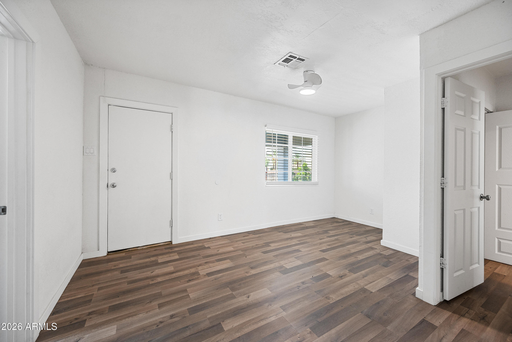 22 E Riverside Street - Photo 3