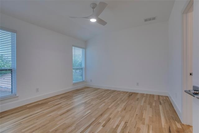 2313 S Vernon Avenue - Photo 20