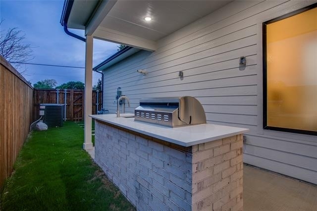2313 S Vernon Avenue - Photo 39