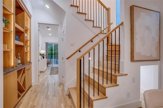 2313 S Vernon Avenue - Photo 13