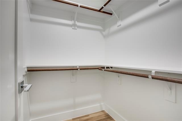 2313 S Vernon Avenue - Photo 22