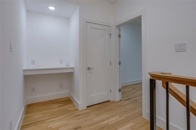 2313 S Vernon Avenue - Photo 30