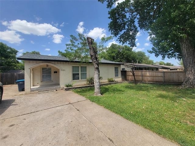 1225 Blalock Avenue - Photo 1