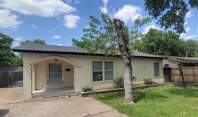 1225 Blalock Avenue - Photo 0