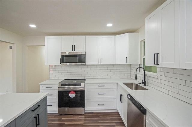 2608 Lockhart Avenue - Photo 2