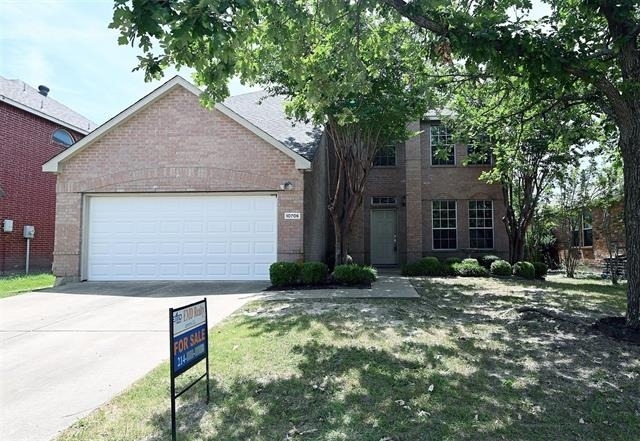 10706 Gleneagles Lane - Photo 0